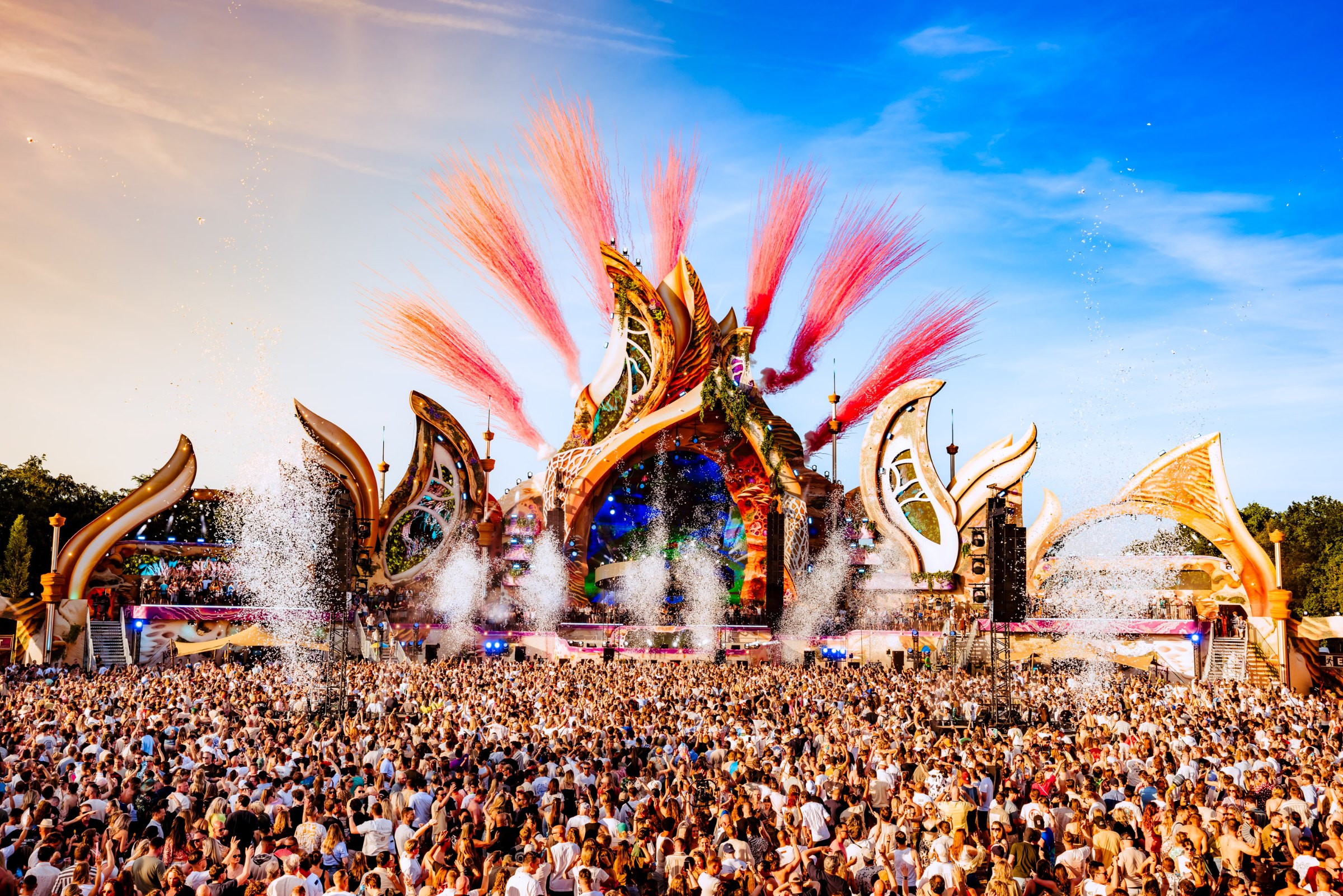 7th Sunday Festival 2026: wide view of the main stage in Erp