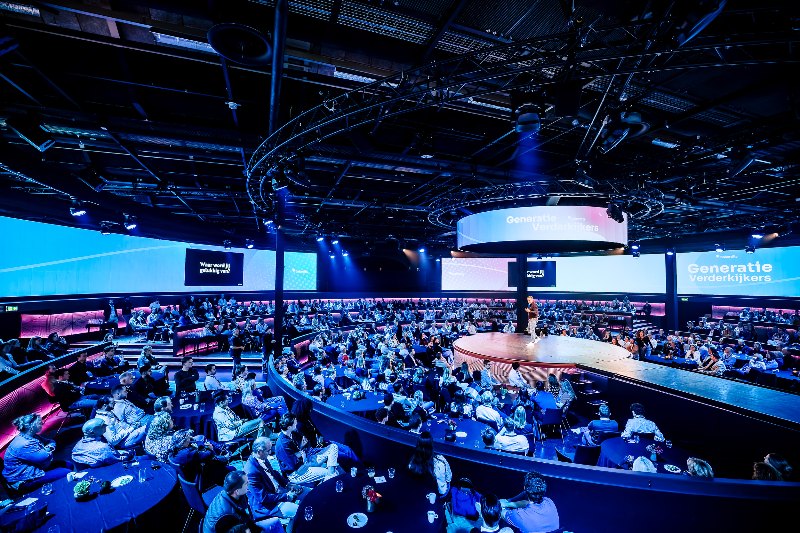 Baker Tilly Generations 2024: wide view of the main stage in Hilversum