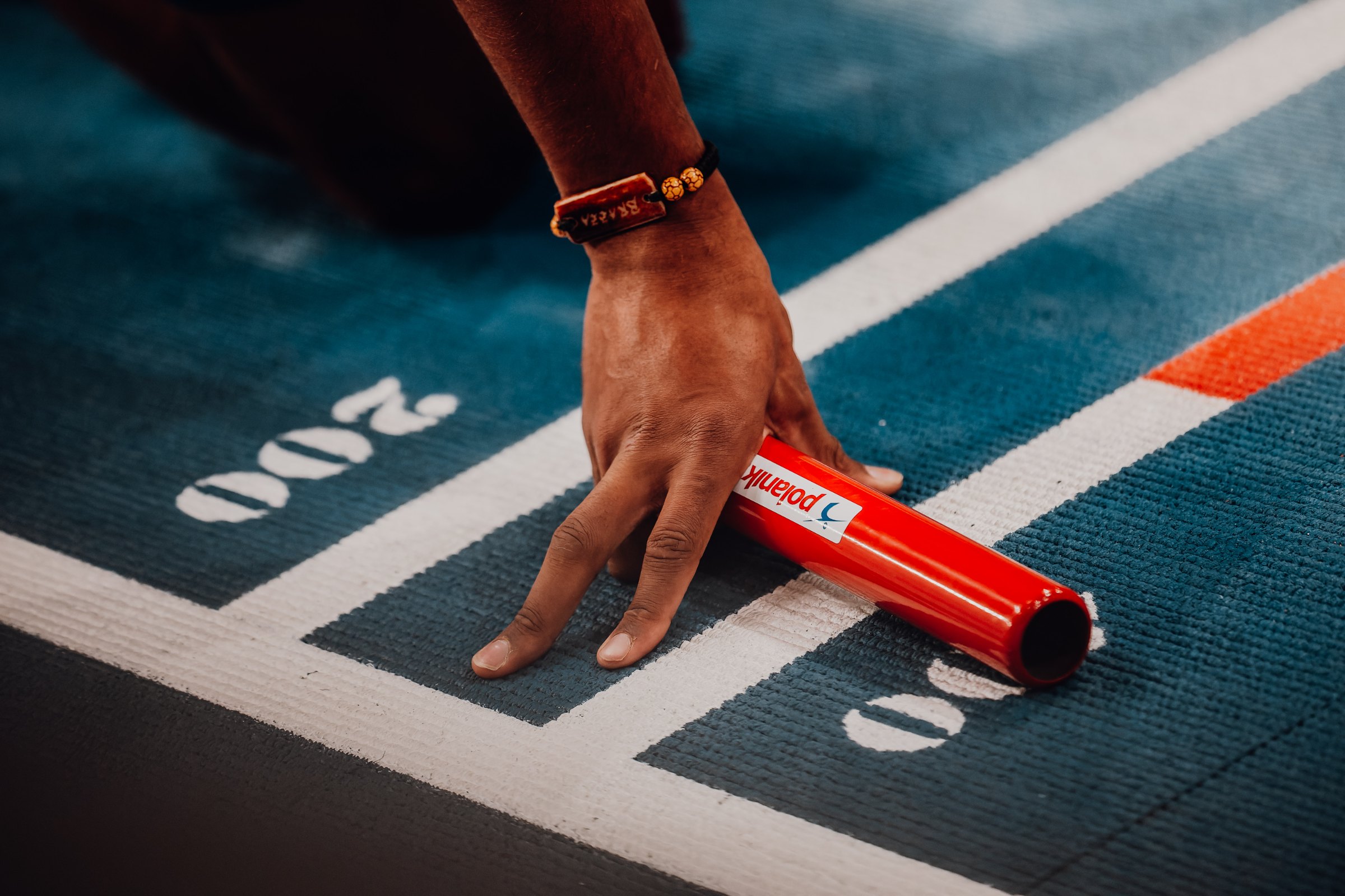 EK Atletiek 2025: sponsored relay stick right before the start