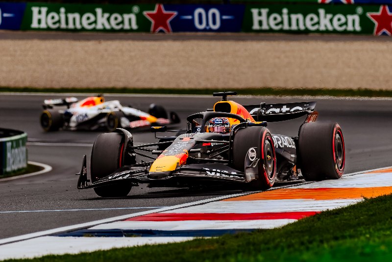 F1 Dutch Grand Prix 2025: crowd in front of the stage in Zandvoort