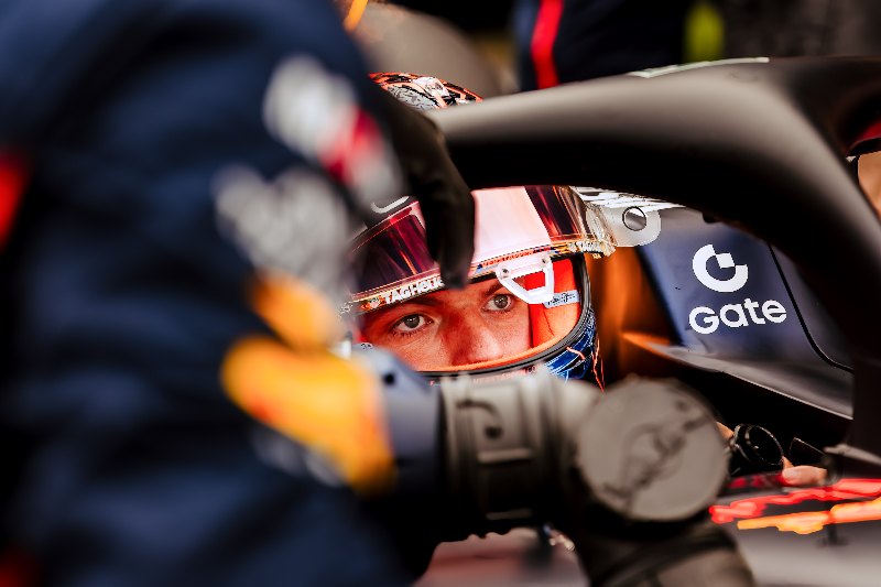 F1 Dutch Grand Prix 2025: detail of the stage and lights in Zandvoort