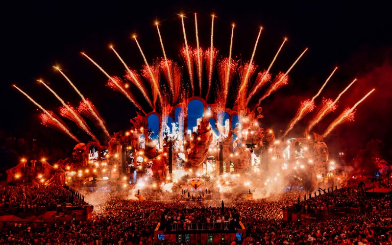 Opening Show and First Pyro/fireworks shot of Tomorrowland 2026