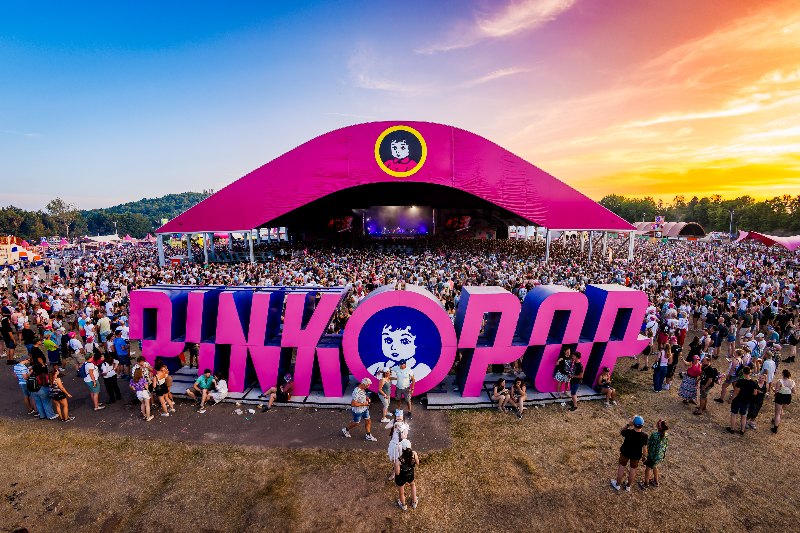 Pinkpop Festival 2025 2025: wide view of the main stage in Landgraaf
