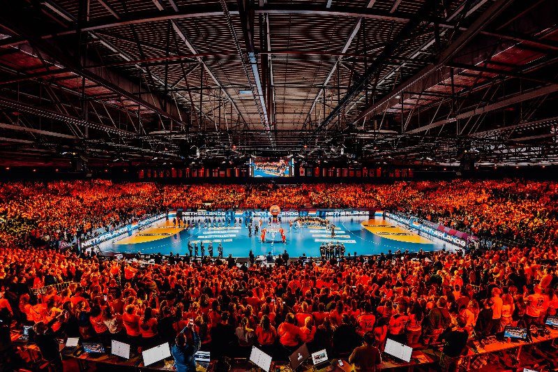 WK Handbal '25 2025: crowd in front of the stage in Ahoy